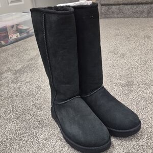 Women's Black Shearling Boots